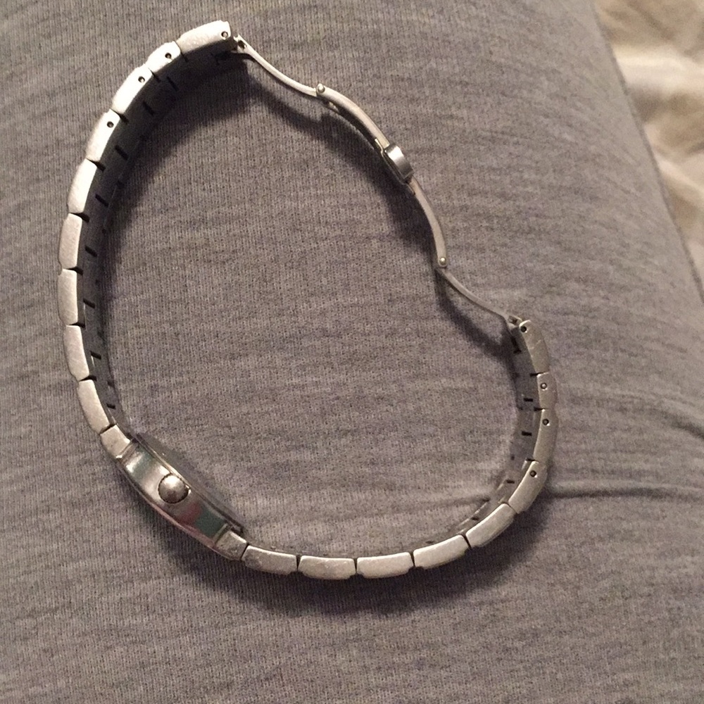 Watch - Picture 2 of 4